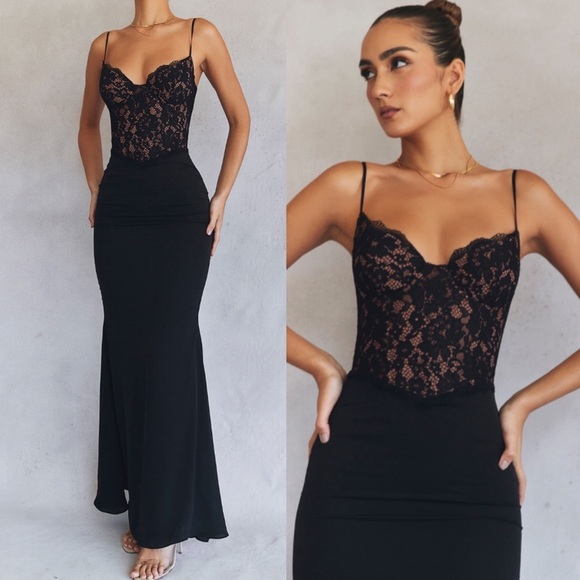 HOUSE OF CB 'Cara' Black Corset lace gown Maxi Dress/Size M NWOT - Picture 4 of 15